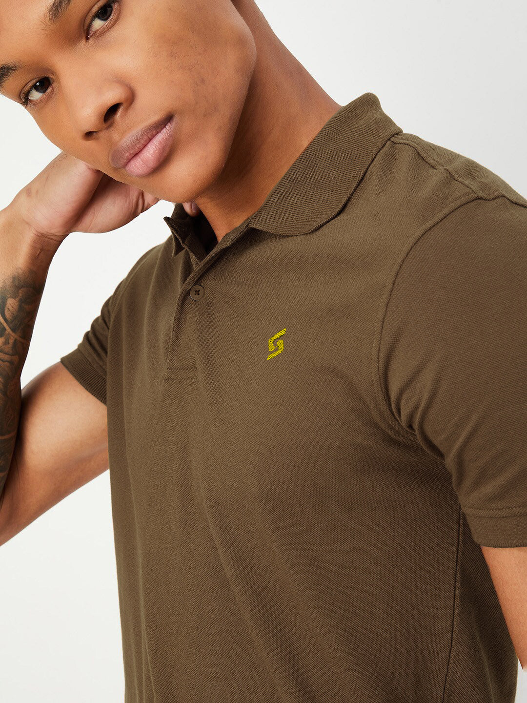 MEN'S LEFT CHEST EMBROIDERED LOGO PREMIUM PIQUE BROWN POLO